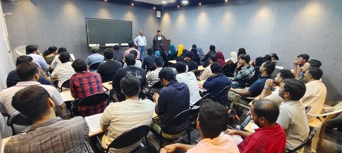 Faculty-led classroom session